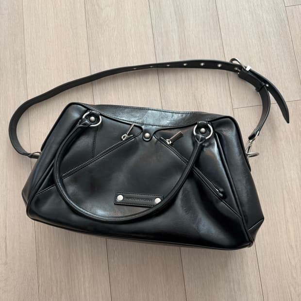 썬번프로젝트 faux leather m.o.s bag (black)