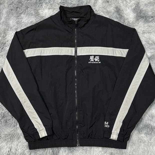 압도 002 바람막이 L