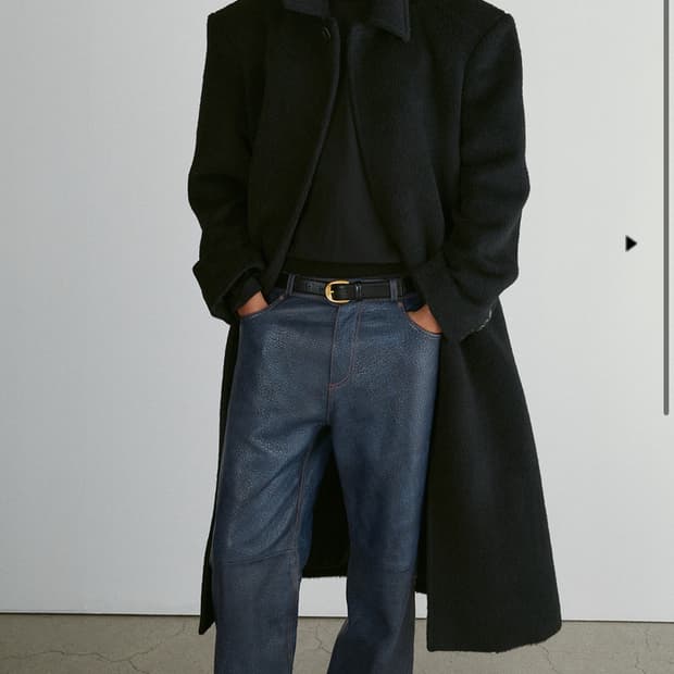 렉토 24FW 라마 울 블렌드 발마칸 코트 블랙