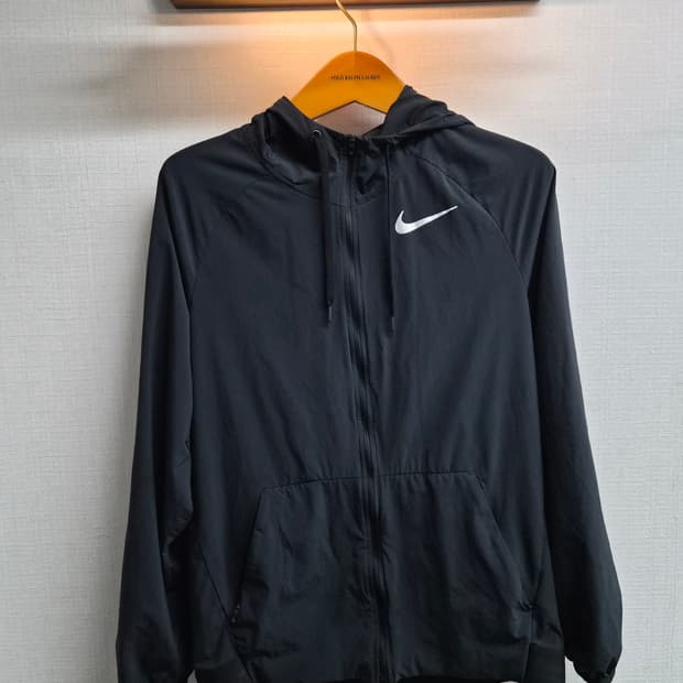 M/95) 나이키 프로 경량 바람막이 팝니다
