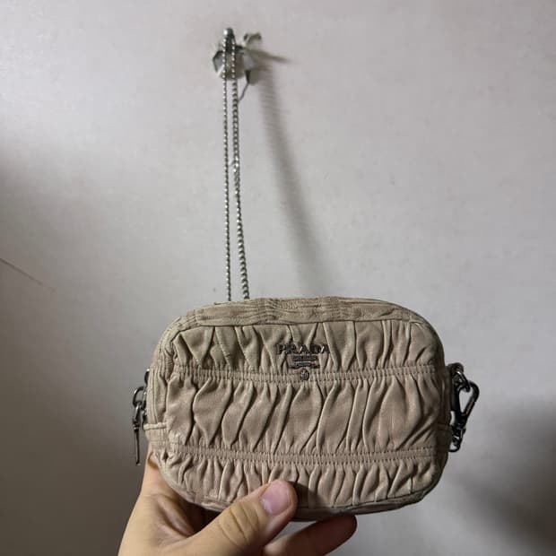 프라다 나파가죽 미니 크로스백