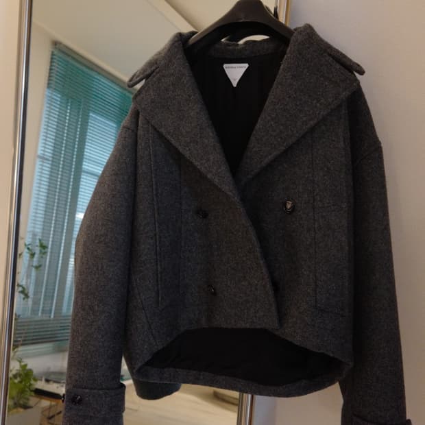 보테가베네타 그레이 헤비 울 자켓 크롭 코트