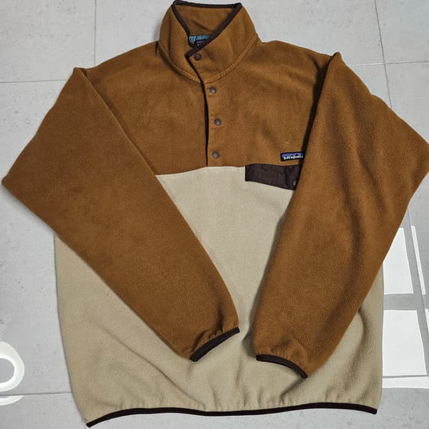 파타고니아 신칠라 L 베어브라운