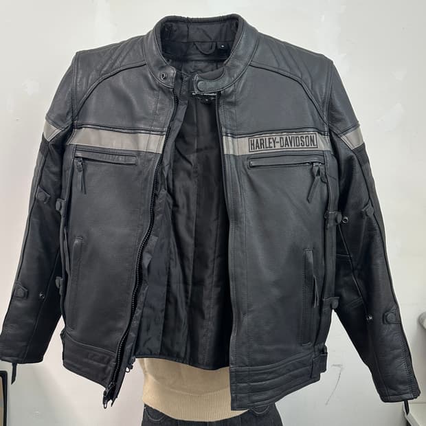 Harley-Davidson Reflective Skull Leather