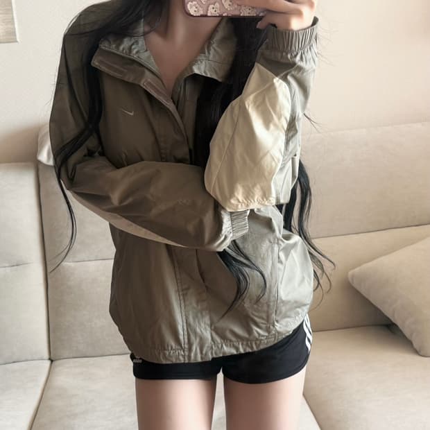 나이키 일본 올드스쿨 카키 크림 바람막이