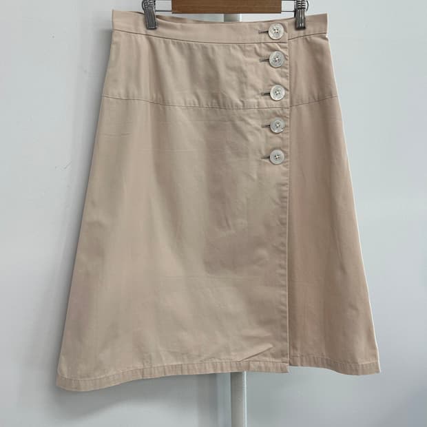 마가렛호웰 버튼 디자인 스커트