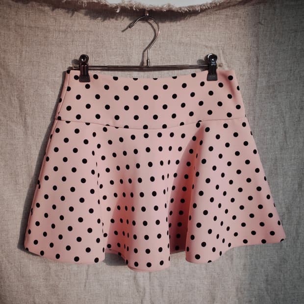 발렌티노 도트 미니 스커트