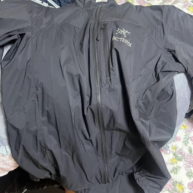 아크테릭스 스쿼미시 S 사이즈 교환 또는 판매합니다