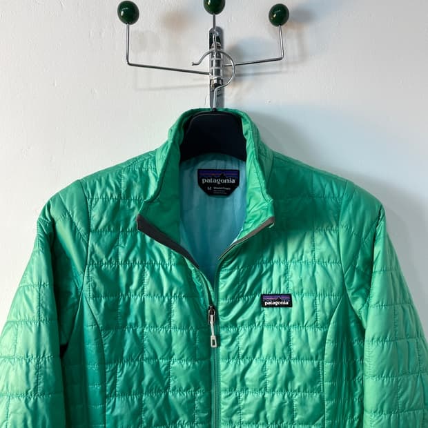 파타고니아 프리마로프트 경량 패딩 