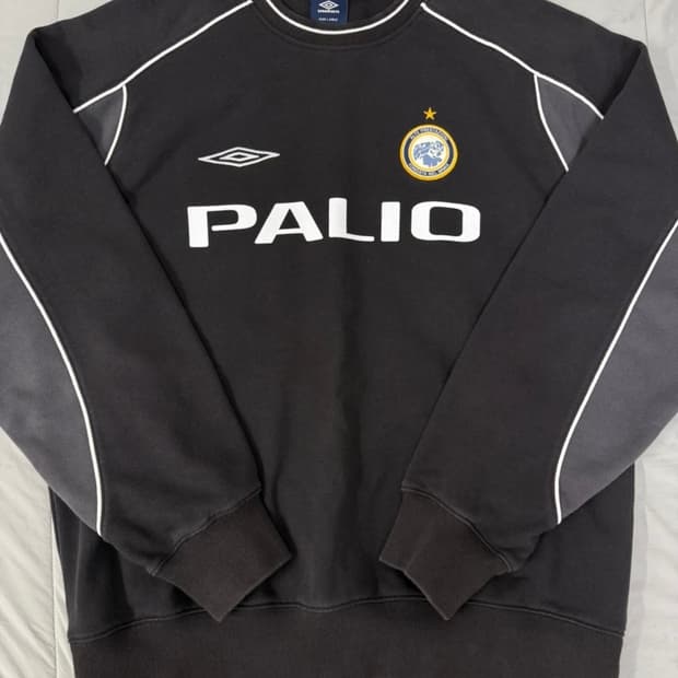 M 팔라스 엄브로 맨투맨