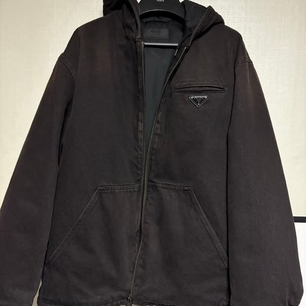 [L] 프라다 가먼트다잉 패딩후드집업