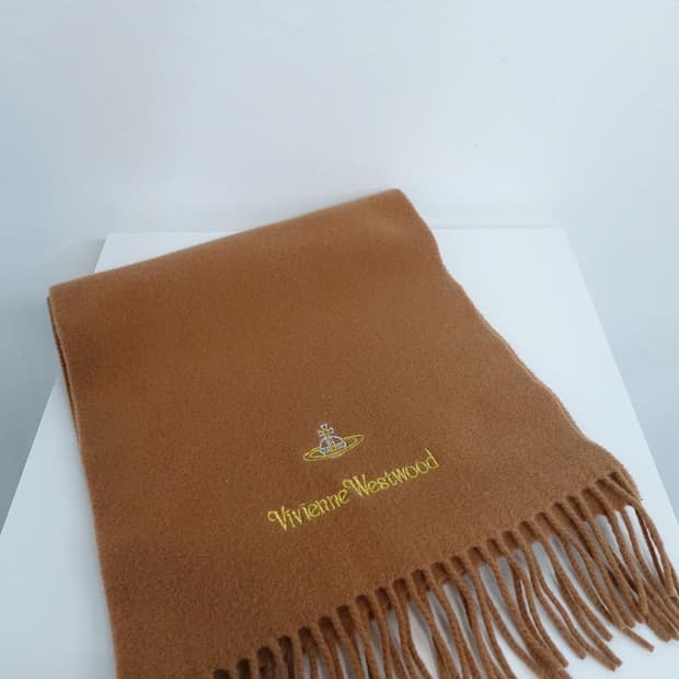 비비안웨스트우드 머플러