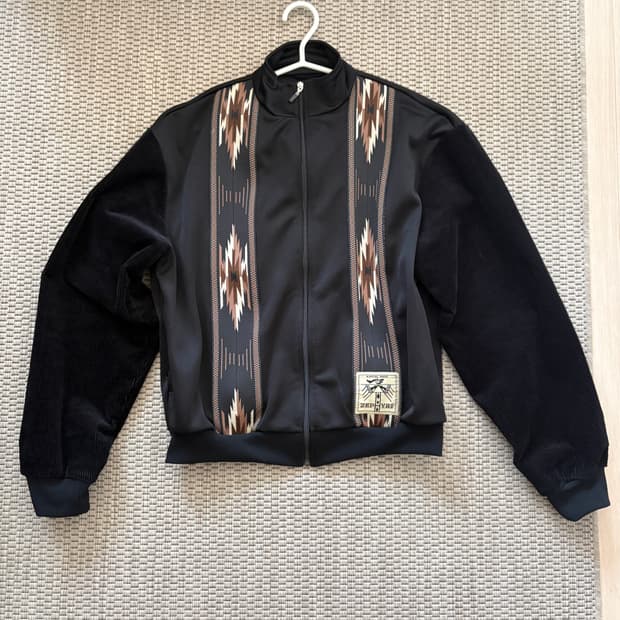 캐피탈 제피르 트랙자켓 4