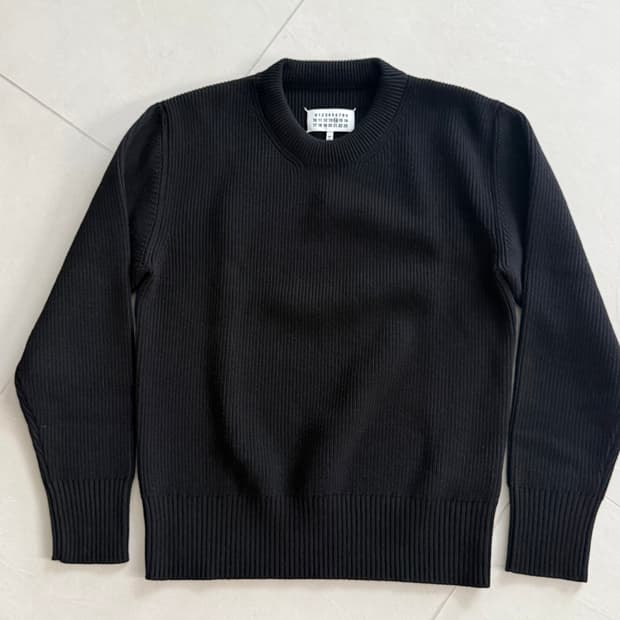 [M] 마르지엘라 블랙 니트 스웨터