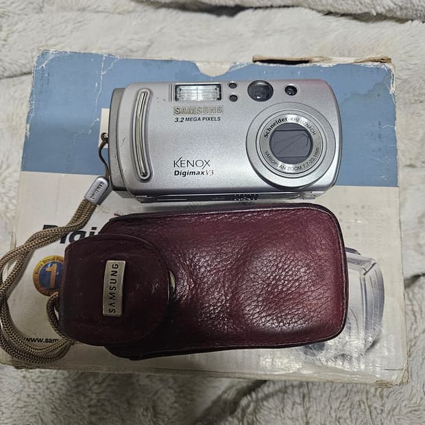 (박스세트)삼성 케녹스 디지맥스 v3  빈티지 디카 레트로 카메라