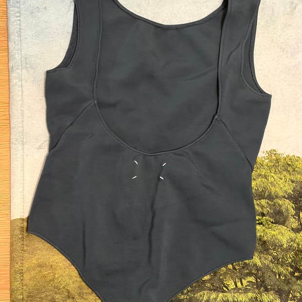 마르지엘라 바디수트 나시 슬리브리스