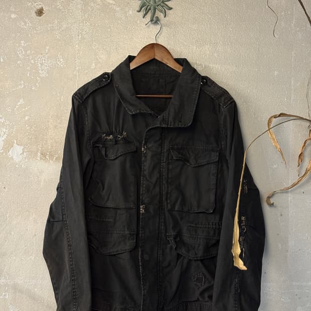 M-L ) LUVGUN