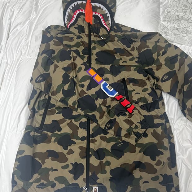 베이프 카모 후드 바람막이(새상품)