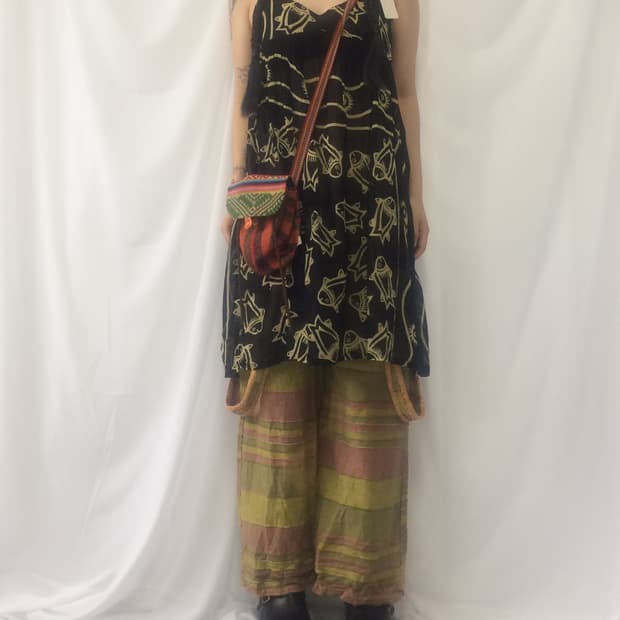 Ethnic mood sleeveless onepiece