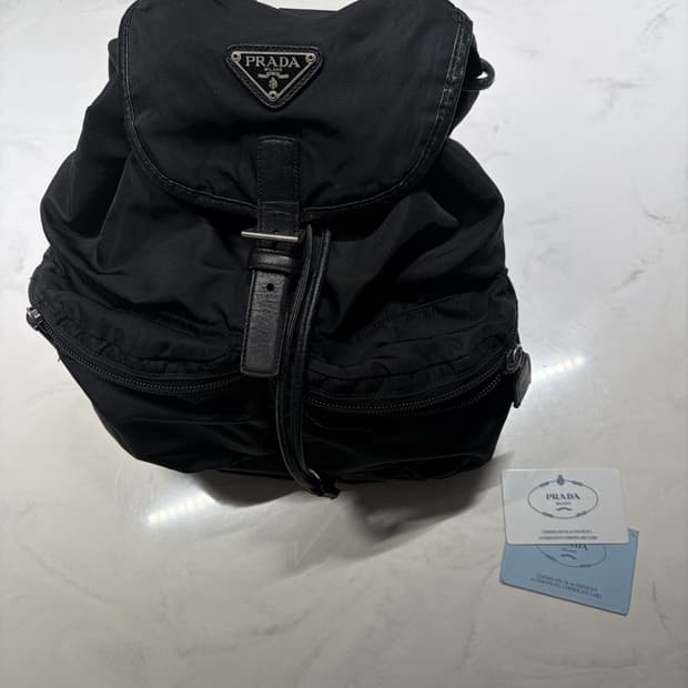 프라다 테수트나일론 백팩 판매합니다