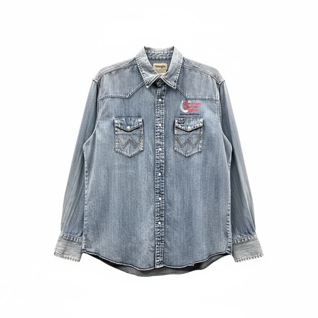 랭글러 웨스턴 데님 셔츠 투포켓 레터링 디테일 중청