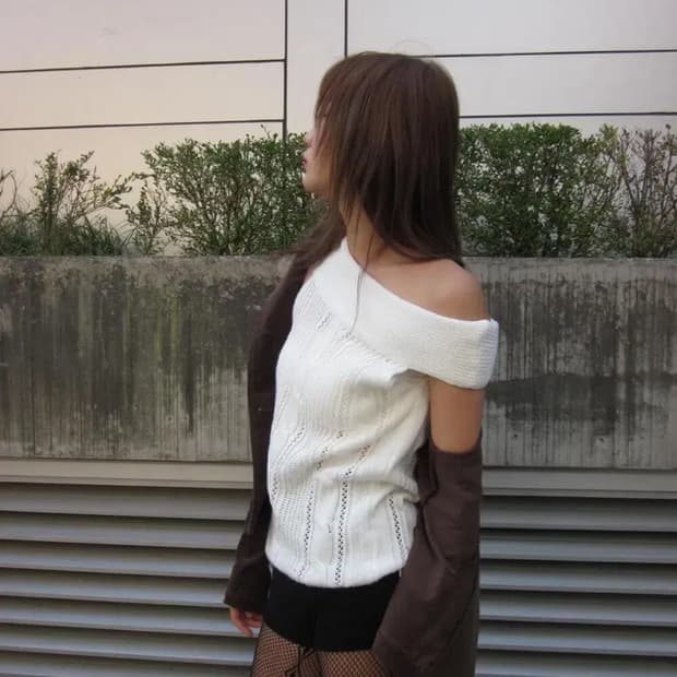 디에이디 니트 반팔