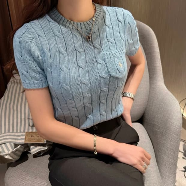 폴로 랄프로렌 신형 큐알 꽈배기 케이블 반팔 니트 소라 블루 S  