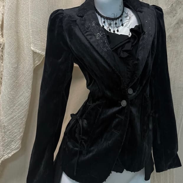 Axes Femme Velvet Detail Jacket