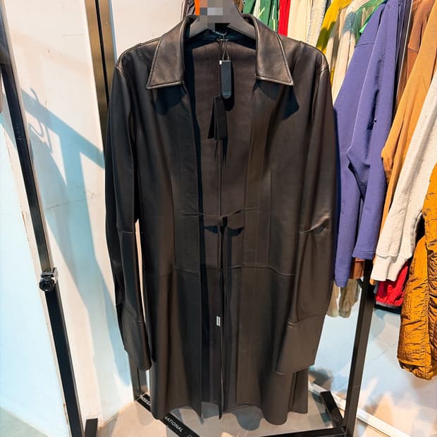 (정품/새상품) 앤 드뮐미스터 남성 블랙 램스킨 오픈 프론트 롱 셔츠