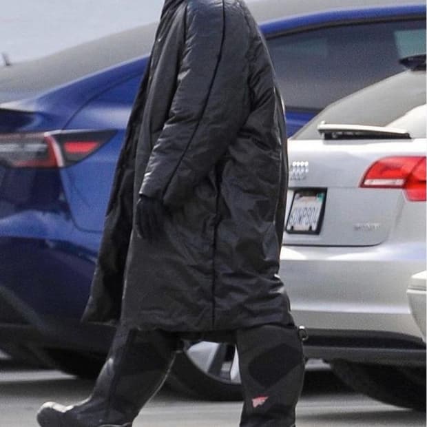 YZY GAP 발렌시아가 롱 라운드 자켓 M