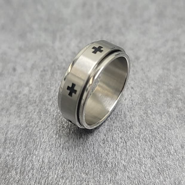 써지컬스틸 Black Cross Ring