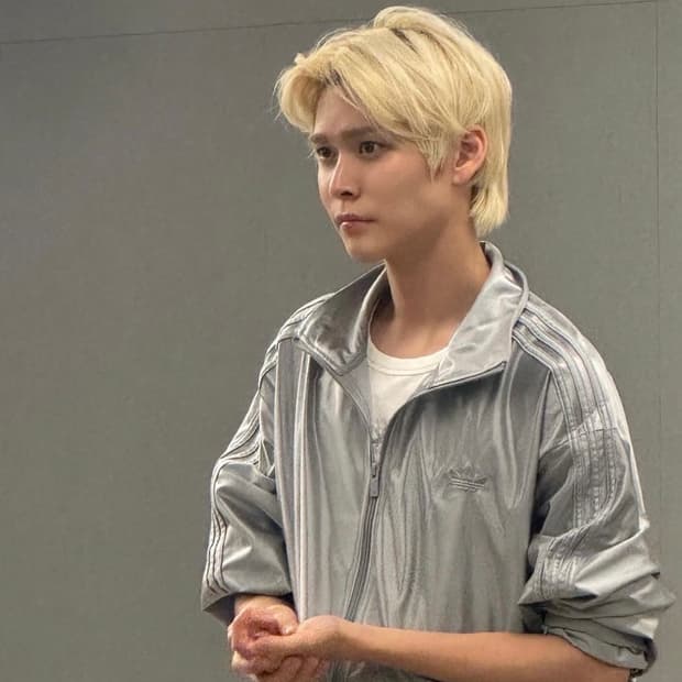 새) 아디다스 오버사이즈 파이어버드 트랙탑 라이트 오닉스 US M사이즈