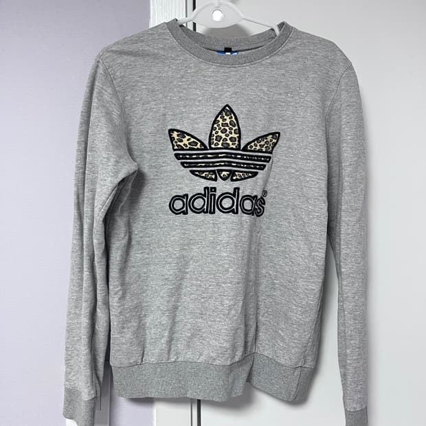 아디다스 호피 맨투맨