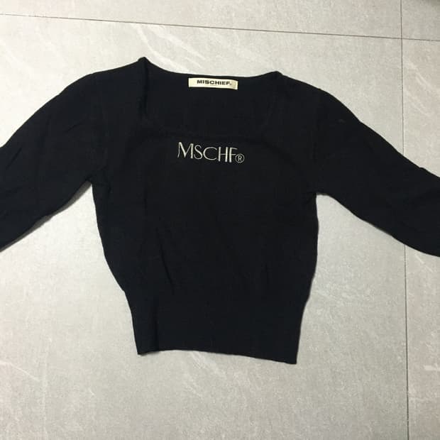 미스치프 검정 반팔 프리사이즈