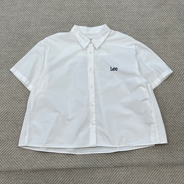 리 로고 하프 셔츠 r3653