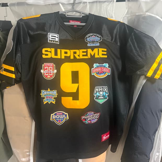 슈프림 챔피언쉽 자수 풋볼 저지 블랙 - 23FW