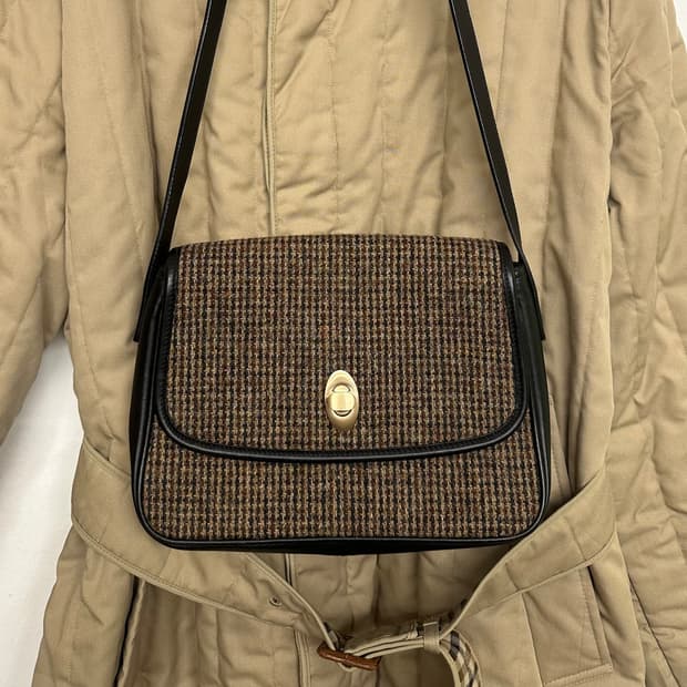 해리스트위드 레더 크로스백