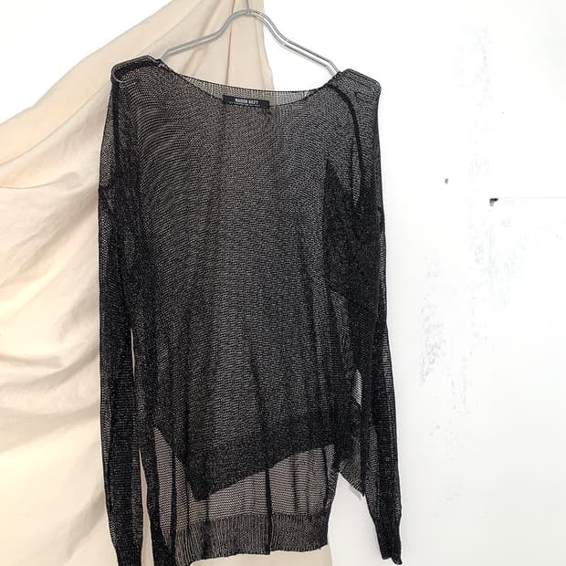Feminine black net long sleeve