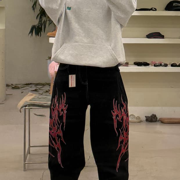 빈티지 플레임 자수 블랙 데님 팬츠 U449