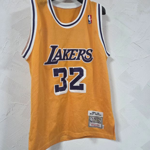 미첼앤네스 레이커스 매직존슨 져지 32번