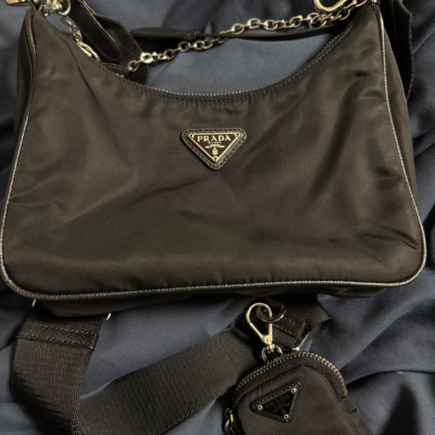 프라다 리에디션 2005 리나일론 블랙