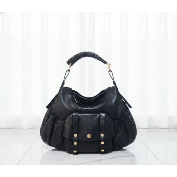 생로랑 몸바사 레더 숄더백