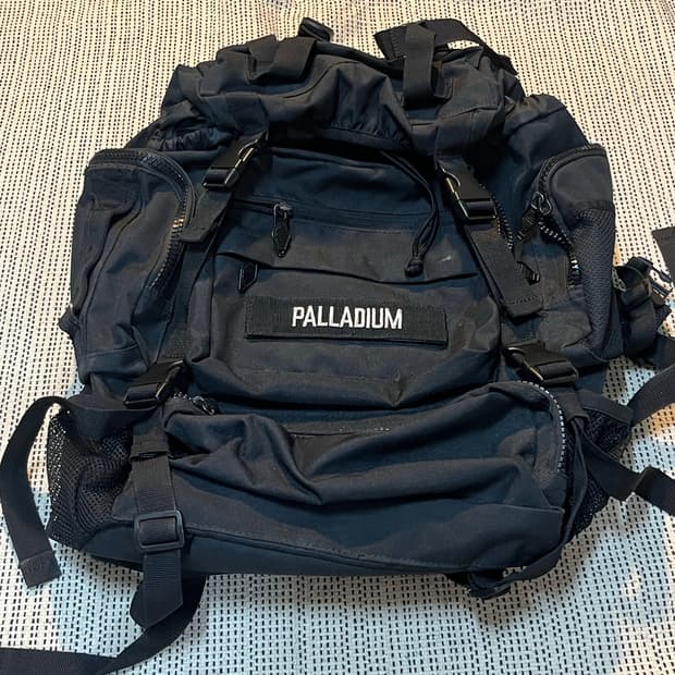 팔라디움 백팩