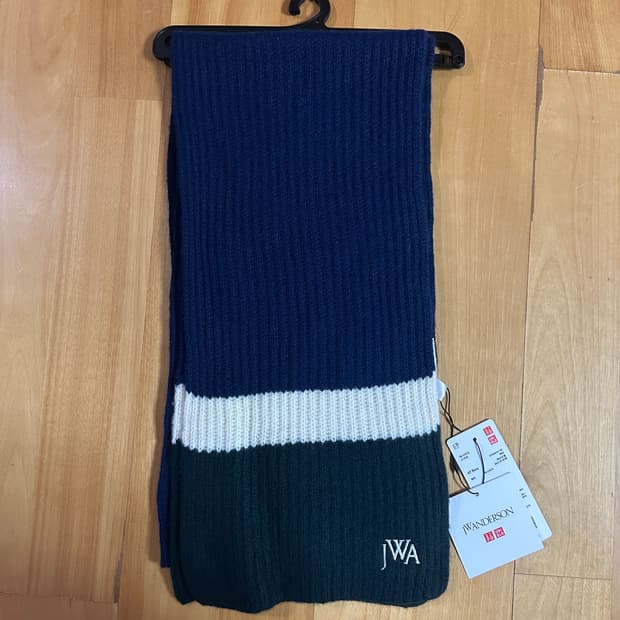 유니클로 x jw 앤더슨 캐시미어 머플러