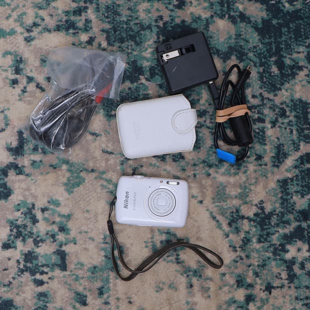 Nikon 니콘 쿨픽스 S01 Coolpix s01 화이트