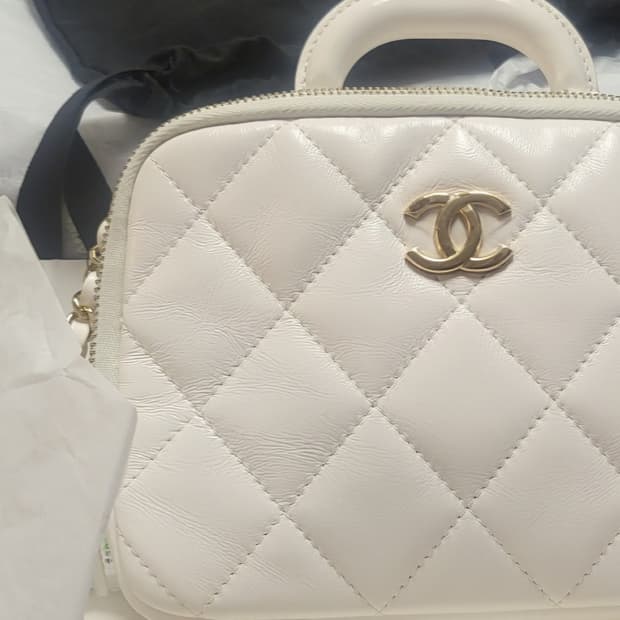 샤넬 코스메틱백