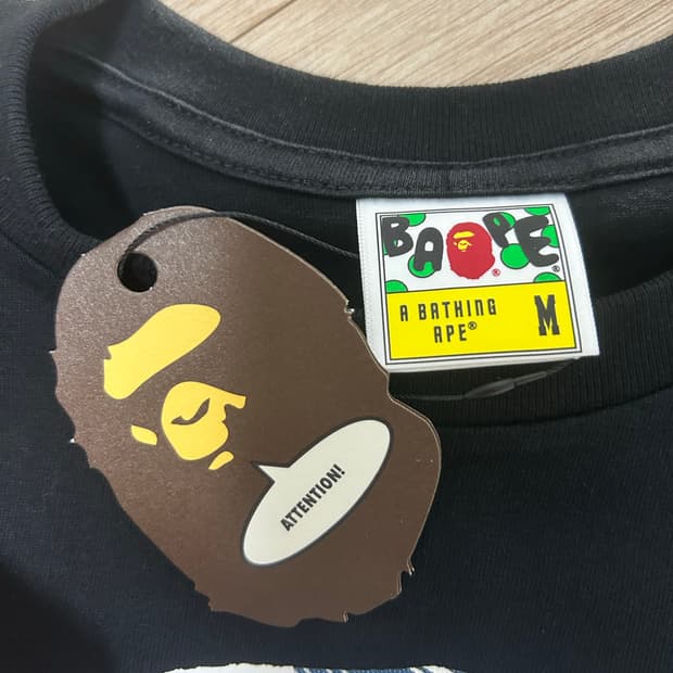 베이프 반팔티셔츠