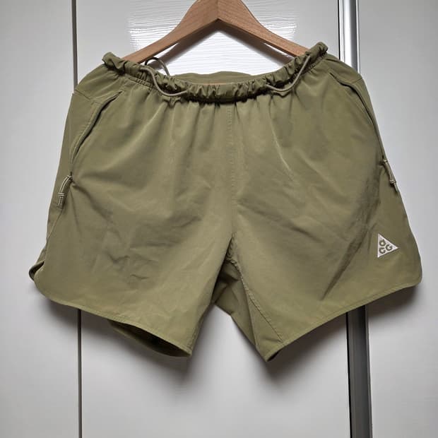 [판매] 나이키 ACG 드라이핏 뉴샌즈 쇼츠 (카키, M)