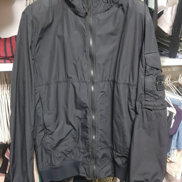 스톤아일랜드와트로바람막이