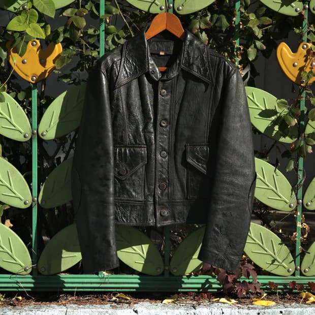 70‘s 빈티지 대거 카라 크롭 레더 자켓